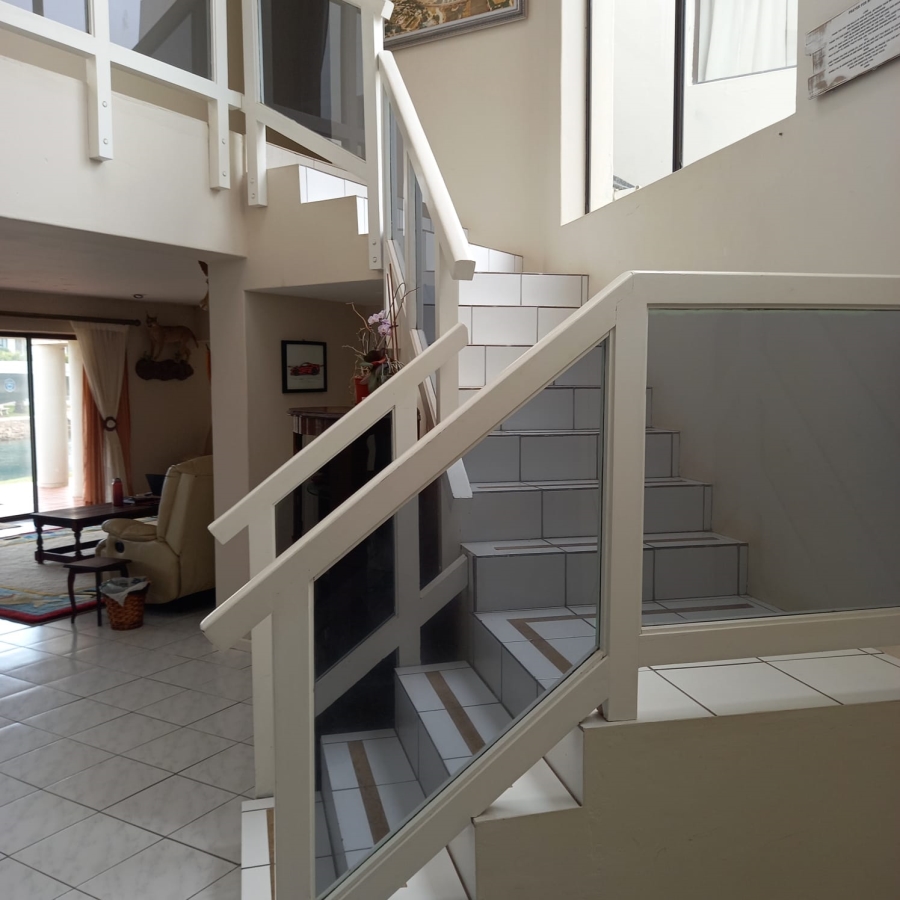 7 Bedroom Property for Sale in Royal Alfred Marina Eastern Cape